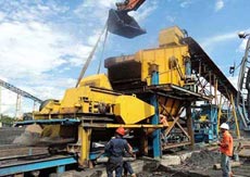Portable jaw crusher is specially used in the limestone crushing of cement production line